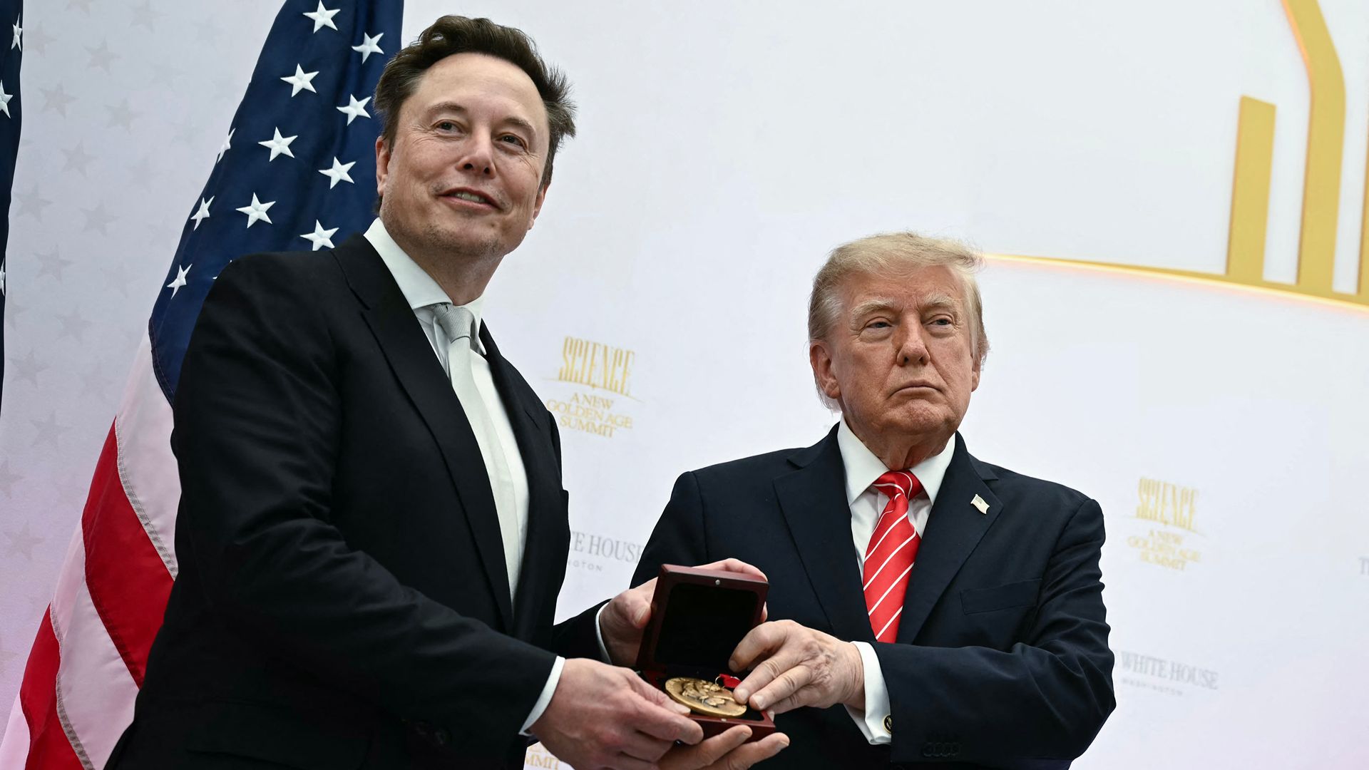 Musk Points to U.S. Government Authority